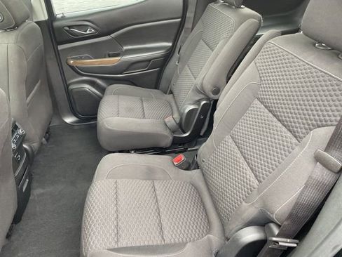 Used 2017 GMC Acadia SLE FWD image 29