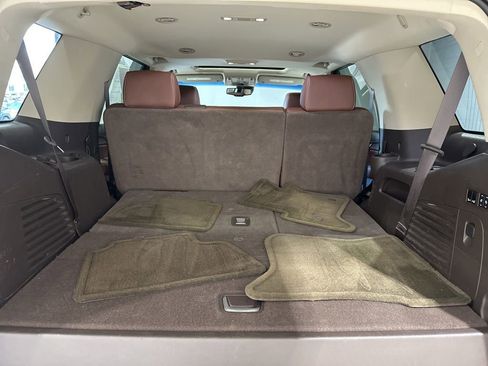Used 2015 Chevrolet Tahoe LTZ AWD/4WD image 10