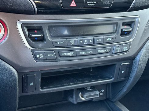 Used 2022 Honda Pilot Sport image 23