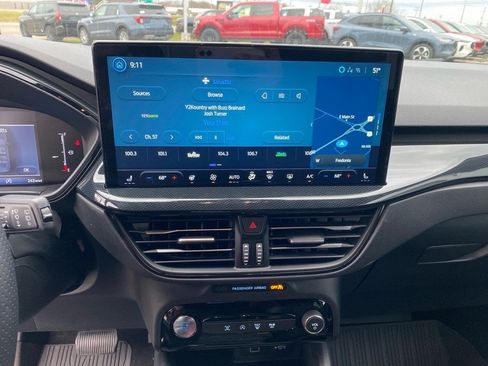 Used 2025 Ford Escape ST-Line w/ Tech Pack #1 image 11