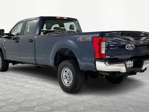 Used 2019 Ford F250 XL w/ Power Equipment Group image 4