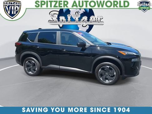 Used 2025 Nissan Rogue SV AWD/4WD image 2