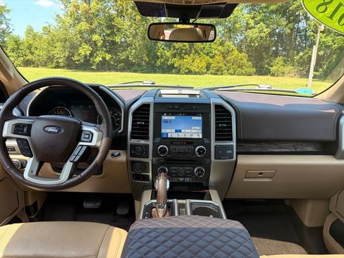 Used 2018 Ford F150 Lariat w/ Equipment Group 502A Luxury AWD/4WD image 16