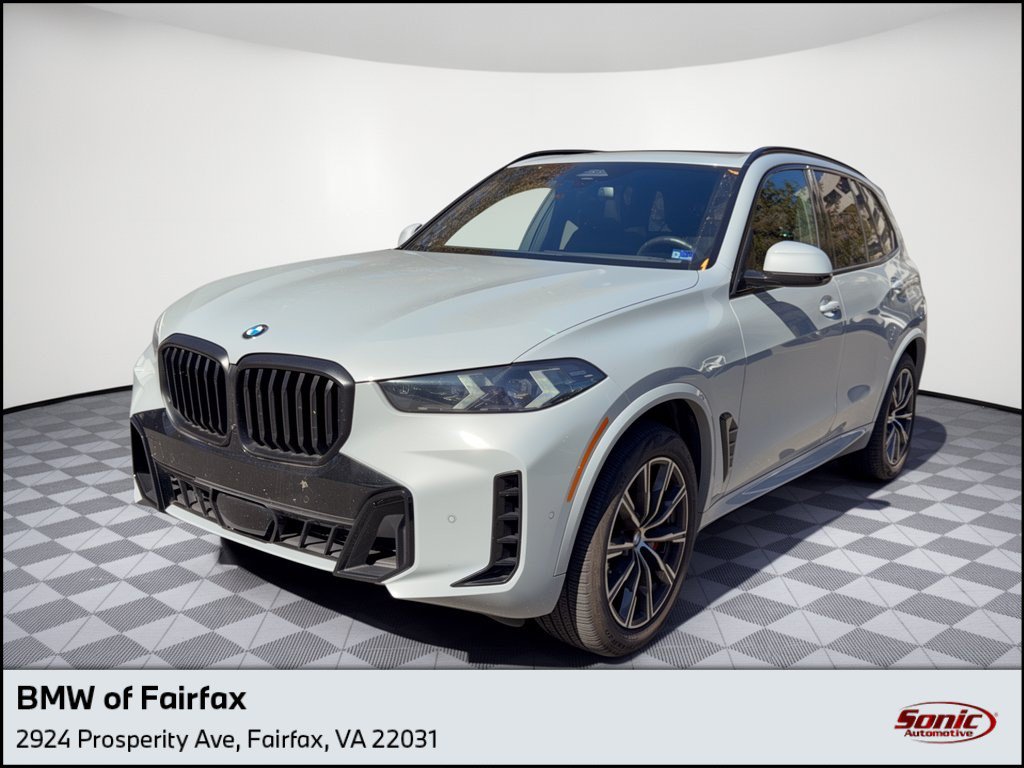 Used 2024 BMW X5 xDrive40i AWD/4WD image 1
