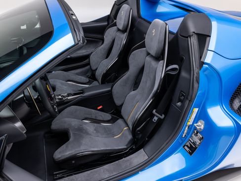 Used 2024 Ferrari 296 GTS RWD image 47
