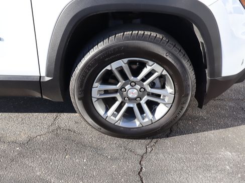 Certified 2025 GMC Terrain Elevation image 36