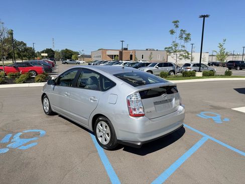 Used 2006 Toyota Prius w/ Pkg 8 FWD image 7