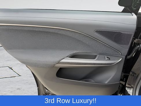 Used 2026 Lucid Gravity Grand Touring AWD/4WD image 21