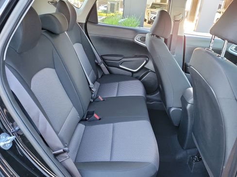 Used 2025 Kia Soul LX image 19