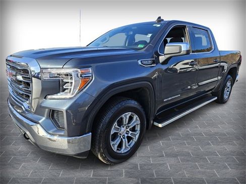 Used 2020 GMC Sierra 1500 SLE w/ SLE Value Package image 3