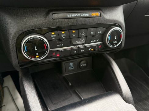 Used 2022 Ford Escape SEL w/ Technology Package image 24