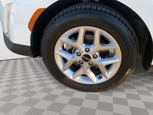 Used 2024 Kia Soul LX w/ Option Group 015 image 19