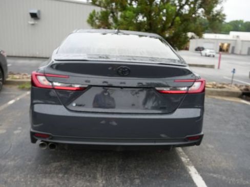 Used 2025 Toyota Camry SE FWD image 5