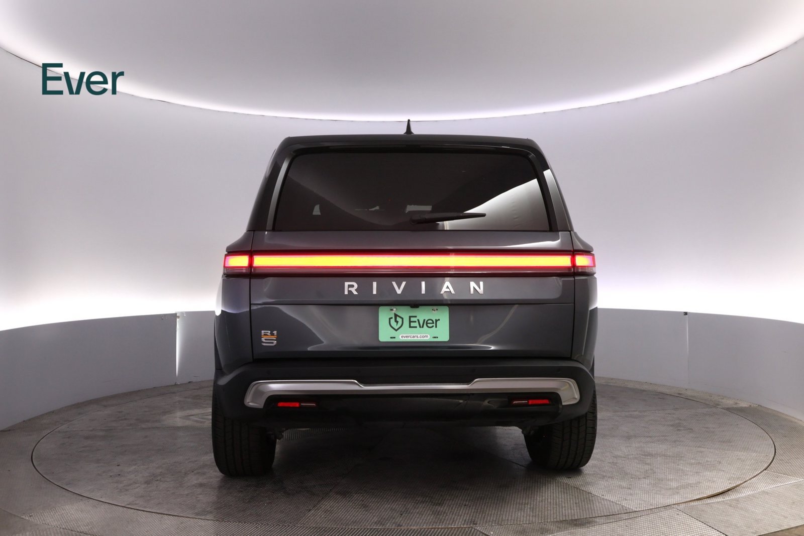 Used 2024 Rivian R1S Adventure Quad AWD/4WD image 15