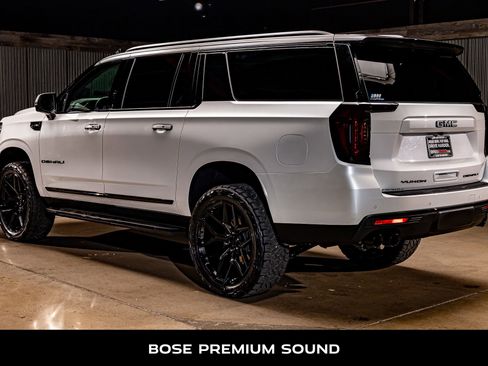 Used 2024 GMC Yukon XL Denali image 7