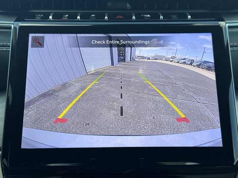 New 2025 Jeep Grand Cherokee L Limited image 12