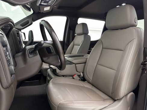 Used 2019 Chevrolet Silverado 1500 LTZ image 17