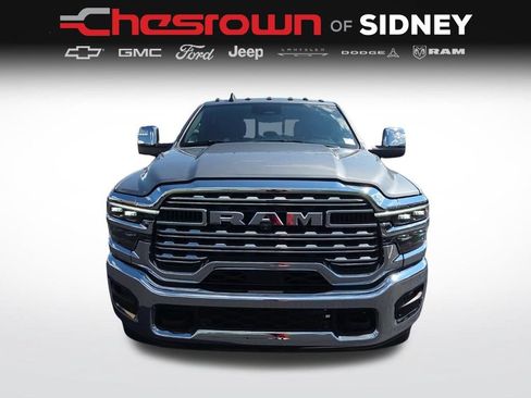 Used 2025 RAM 2500 Limited AWD/4WD image 2