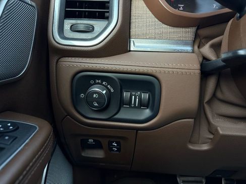 Used 2024 RAM 1500 Limited image 13