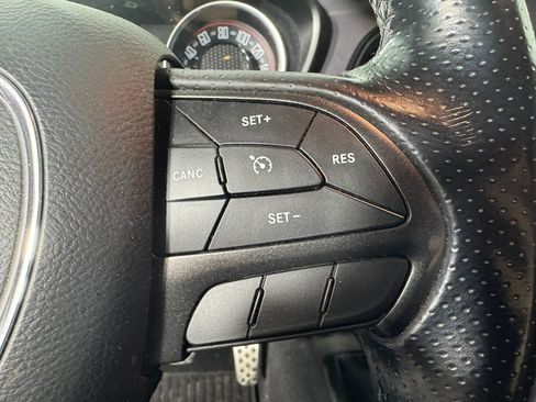 Used 2019 Dodge Challenger R/T image 15