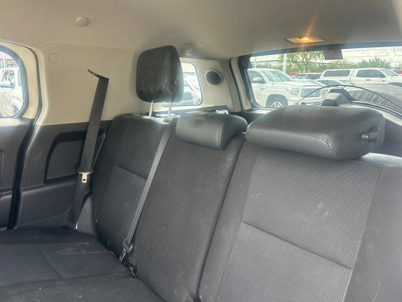Used 2014 Toyota FJ Cruiser 4WD w/ Upgrade Package image 7