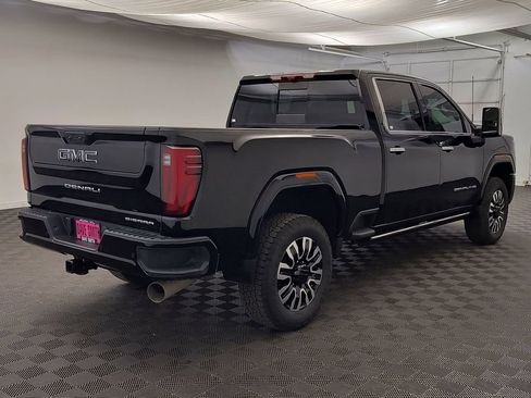 Used 2025 GMC Sierra 2500 Denali Ultimate AWD/4WD image 9