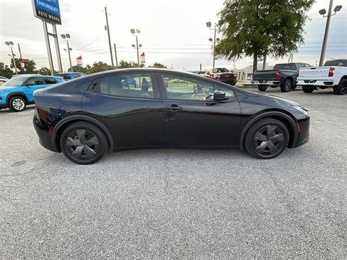 Used 2024 Toyota Prius LE image 8