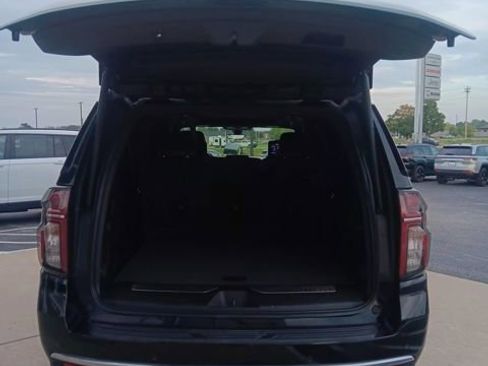 Used 2021 Chevrolet Suburban High Country image 26