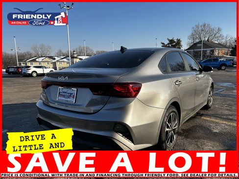 Used 2024 Kia Forte LXS image 7