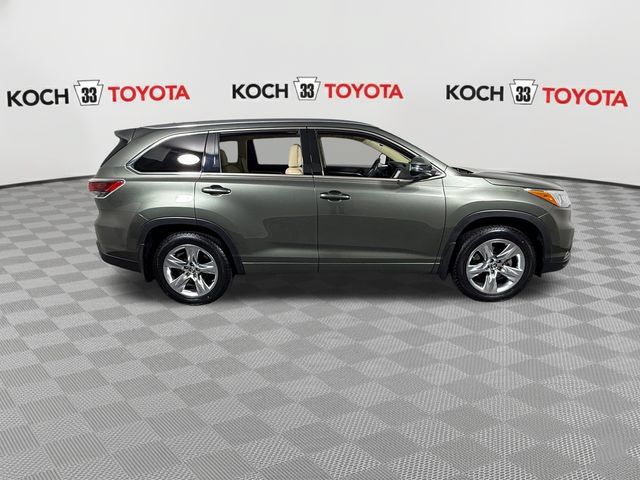 Used 2016 Toyota Highlander Limited Platinum AWD/4WD image 9