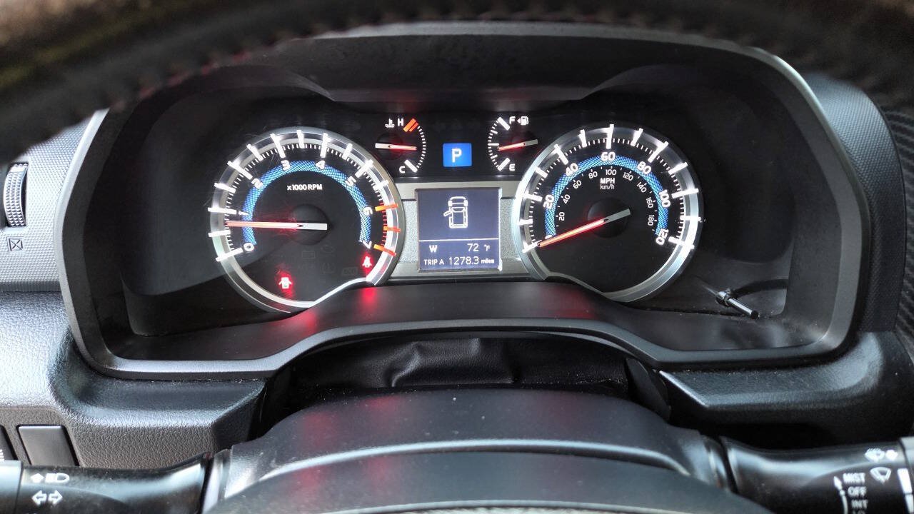 Used 2014 Toyota 4Runner SR5 AWD/4WD image 58