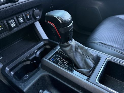 Used 2018 Toyota Tacoma TRD Sport image 20