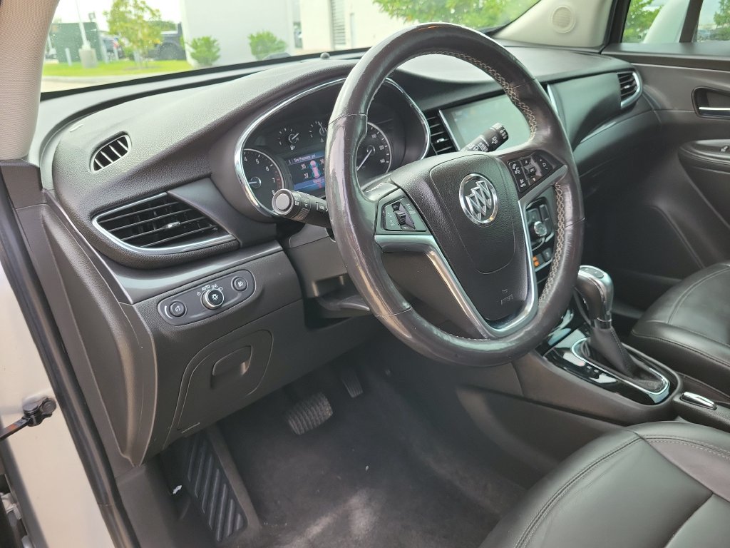 Used 2019 Buick Encore Essence w/ Safety Package II FWD image 17