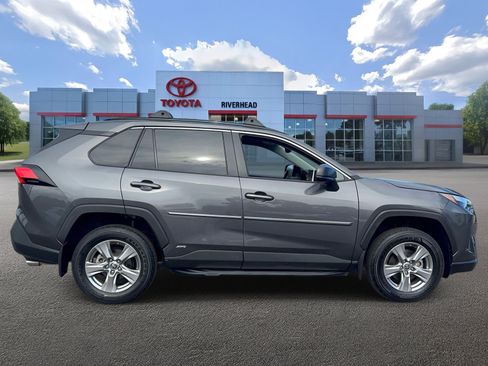 Certified 2024 Toyota RAV4 LE AWD/4WD image 4