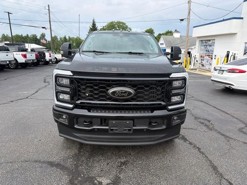 Used 2026 Ford F350 Lariat w/ Black Appearance Package AWD/4WD image 3