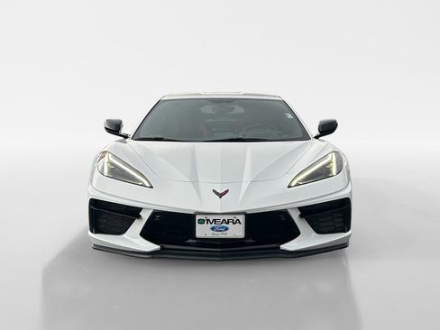 Used 2022 Chevrolet Corvette Stingray Preferred Cpe w/ Engine Appearance Package RWD image 10