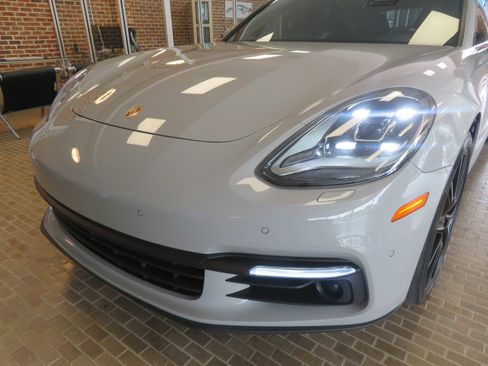 Used 2018 Porsche Panamera 4S image 68