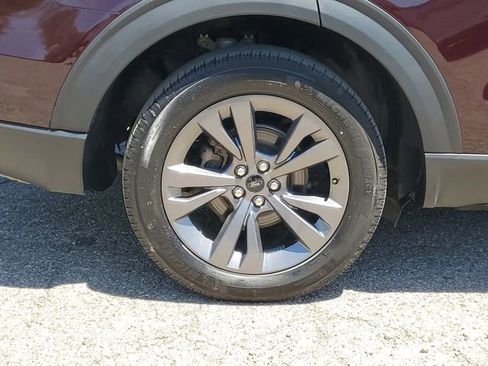 Used 2023 Ford Explorer XLT w/ Equipment Group 202A AWD/4WD image 5