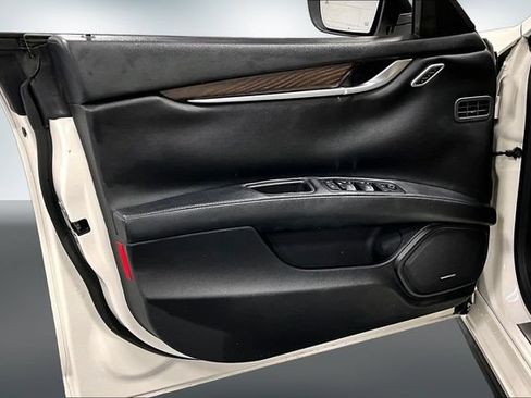Used 2019 Maserati Ghibli RWD image 19