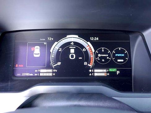 Certified 2025 Toyota Sequoia SR5 AWD/4WD image 16
