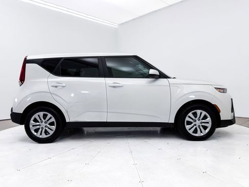 Used 2021 Kia Soul LX image 38