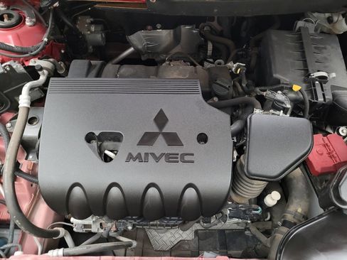 Used 2020 Mitsubishi Outlander SEL AWD/4WD image 30