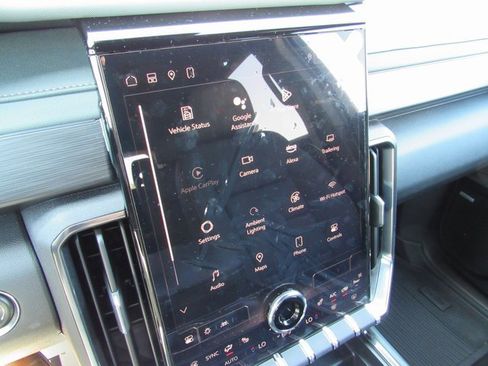 Used 2024 GMC Acadia AT4 w/ LPO, Floor Liner Package image 19