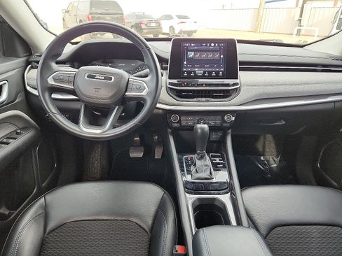 Used 2022 Jeep Compass Latitude w/ Convenience Group image 10