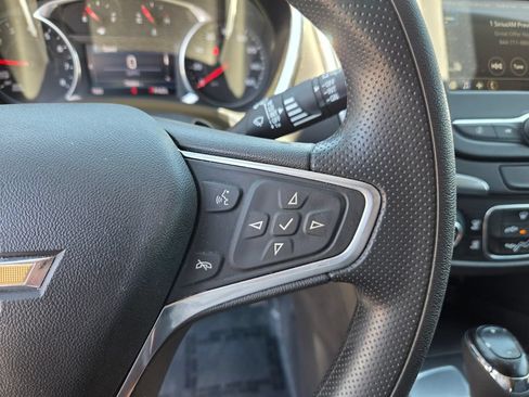 Certified 2019 Chevrolet Equinox LT FWD image 32