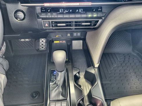 New 2026 Toyota Camry SE FWD image 19