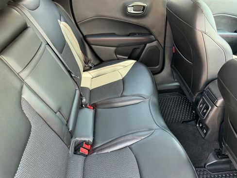 Used 2020 Jeep Compass Trailhawk w/ Trailer Tow Group AWD/4WD image 17