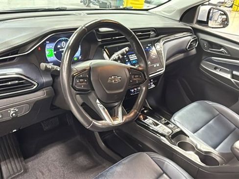 Used 2023 Chevrolet Bolt EUV Premier image 9