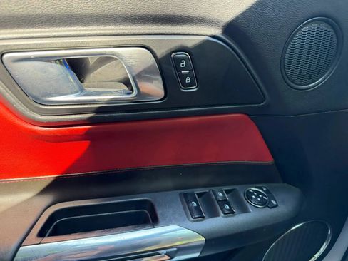 Used 2020 Ford Mustang Premium RWD image 21