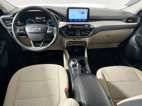 Used 2022 Ford Escape SE w/ SE Sport Appearance Package FWD image 30